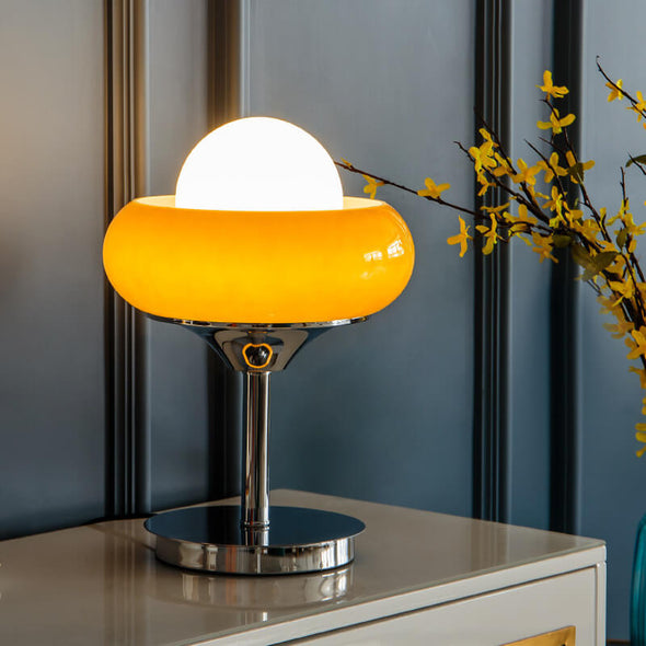 Solara Luxe Lamp